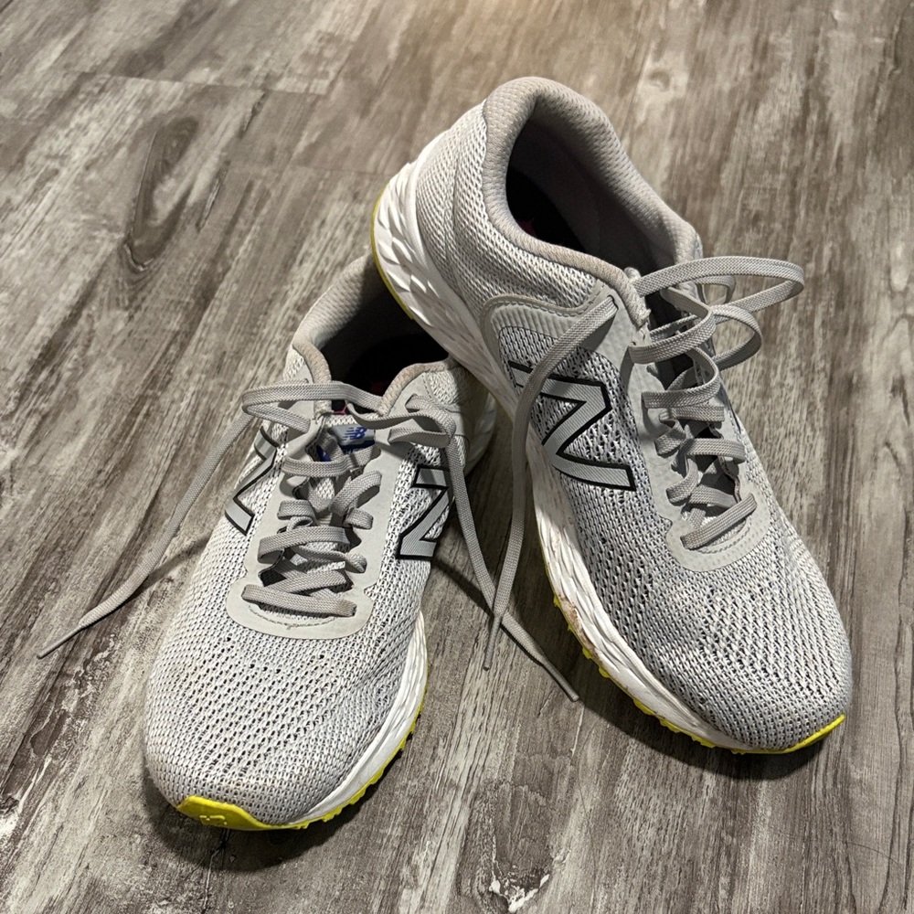 New Balance Gray Sneakers with Yellow Highlights